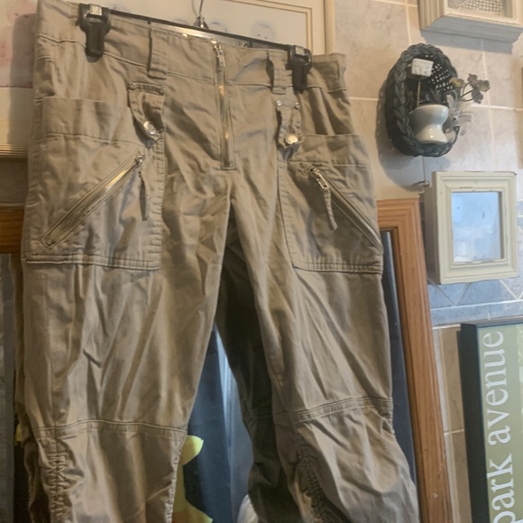 Rave stretch capris - Picture 2 of 9